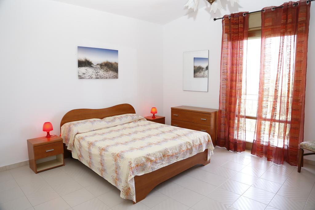 Villa Giu, Indipendent Villa Near Airport And Sea Cinisi Szoba fotó